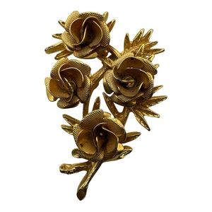 Vintage Gold Tone 3D Rose Bouquet Brooch Pin Textured Floral 2”